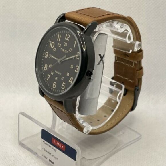 Timex Weekender TW2T30500 Men Brown Leather Analog Dial Quartz Wrist Watch TMR51 - Picture 3 of 10